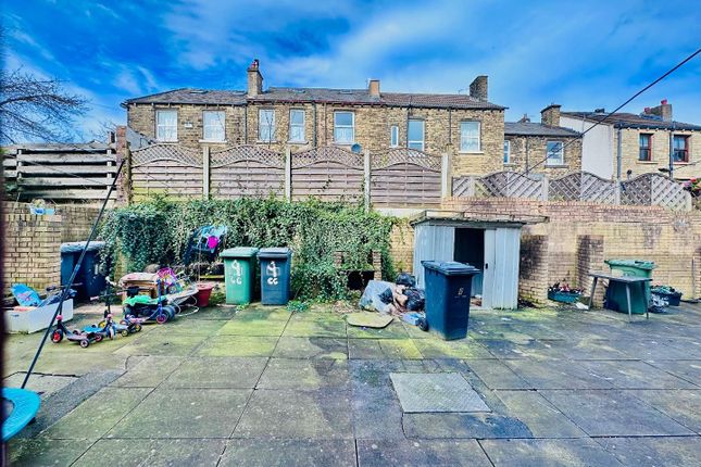 Terraced house for sale in Cross Cottages, Marsh, Huddersfield