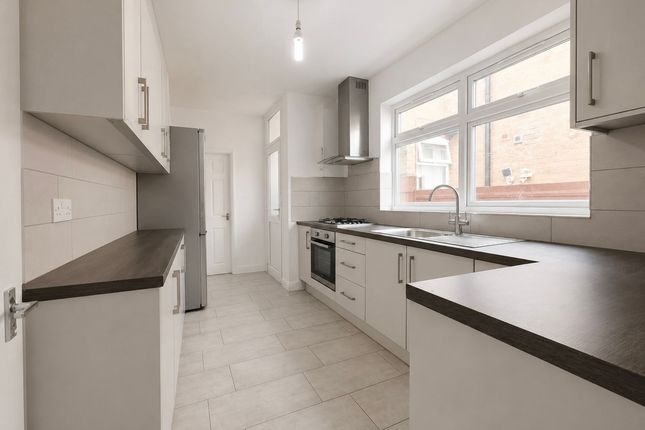 10 Bonsall Street, Leicester photo 3