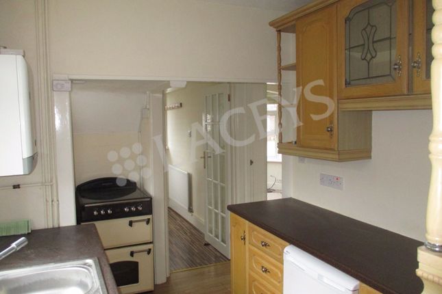 4 Ashford Grove, Yeovil photo 4