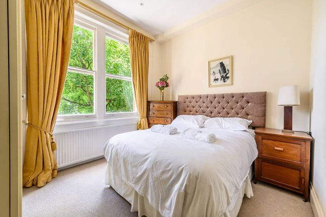 Thumbnail Flat to rent in Rosary Gardens, Chelsea, London