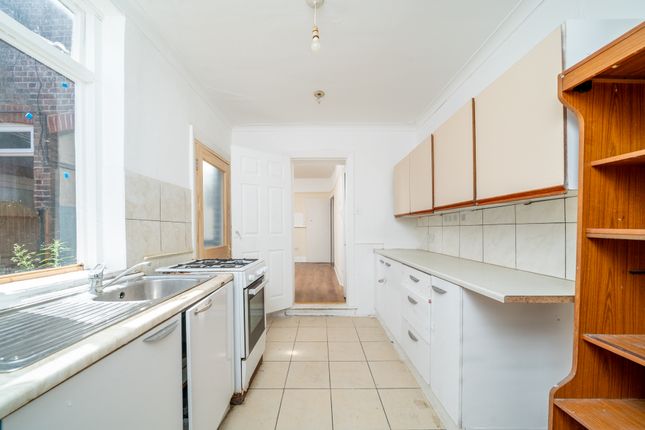 53, Malvern Road, Luton photo 4