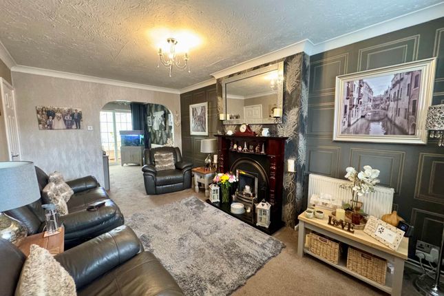 41, Finch Meadow Close, Liverpool photo 2
