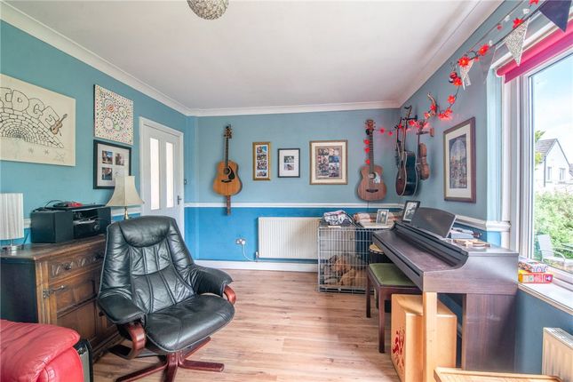 24, Northfield Crescent, Bingley photo 4