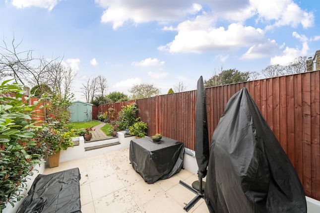 8, Bulls Cross, Enfield photo 2