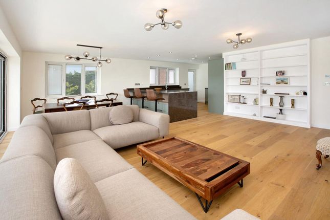9 Oak Tree Grove, Teignmouth photo 4