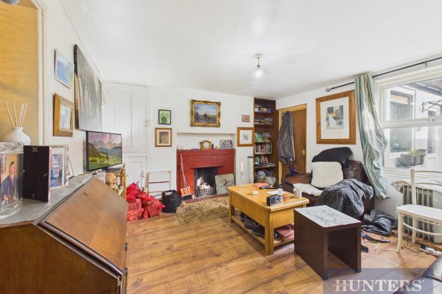 26, New Queen Street, Scarborough photo 2