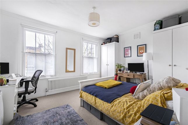Terraced house for sale in Mayall Road, London
