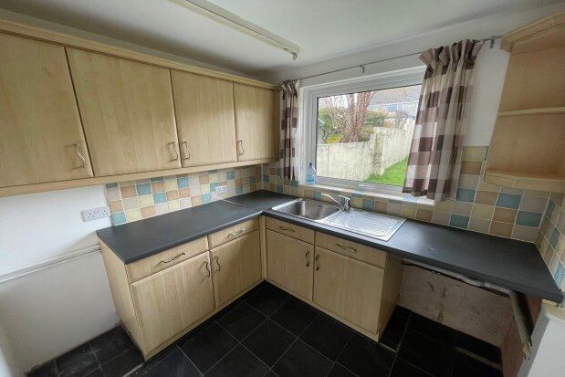 Property to rent in Glyn Way, Truro