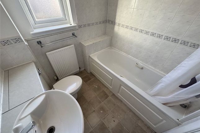 12, Fern Lea Grove, Falkirk photo 4