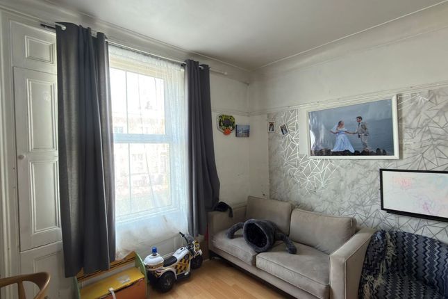 753, Wandsworth Road, London photo 3