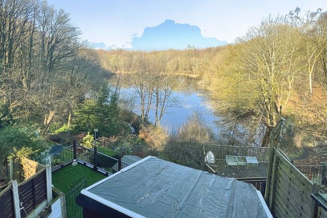 9, Firwood Fold, Bolton photo 2