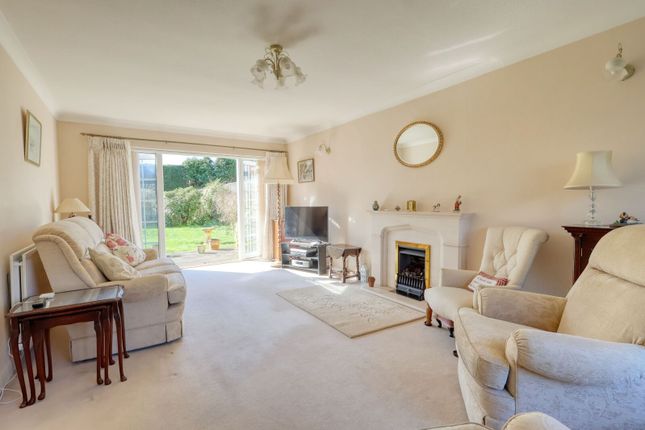 1, Monkton Way, Princes Risborough photo 2