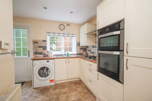 2 Mount Close Tregunnel Park, Newquay photo 3