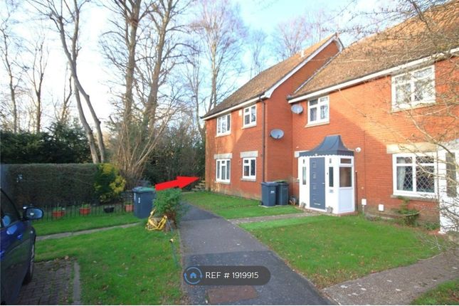 Thumbnail Flat to rent in Venice Close, Waterlooville