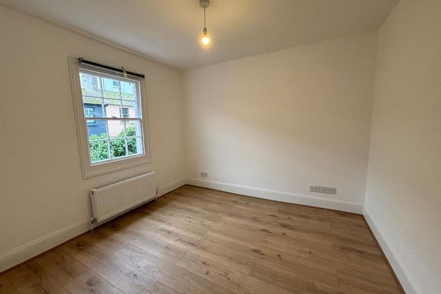 Terraced house to rent in Kemp Street, Brighton, East Sussex