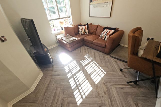 5, Sandycroft Avenue, Manchester photo 3