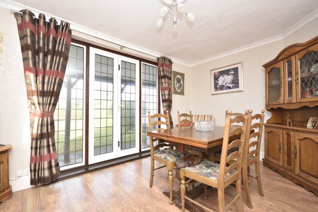 22, Northdown Way, Margate photo 4