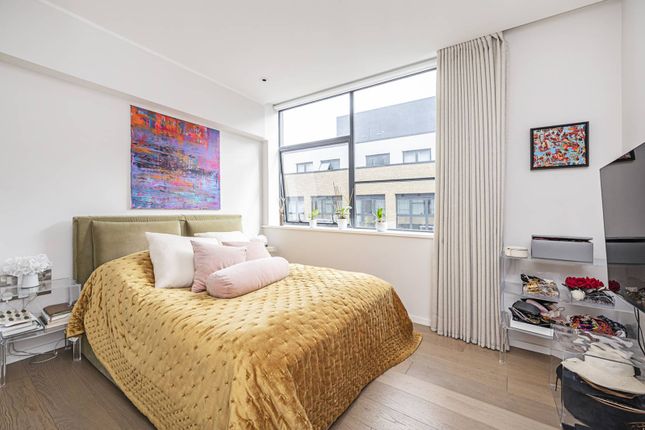 Thumbnail Flat to rent in Long &amp; Waterson, Long Street, Shoreditch, London