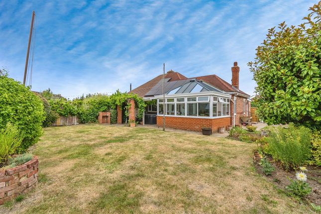 25, Fairhome Close, GOSPORT photo 2