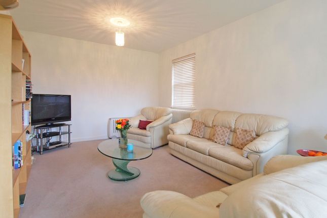 Flat 4a Tattenham Corner Road, White House Stables Tattenham Corner Road, Epsom photo 5
