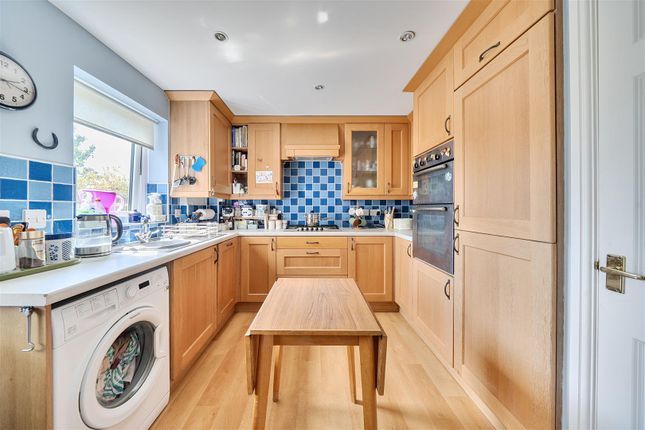 6, Houndsell Way, Bridport photo 4