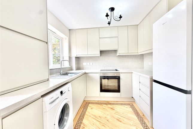15, Wilstone Close, Hayes photo 5