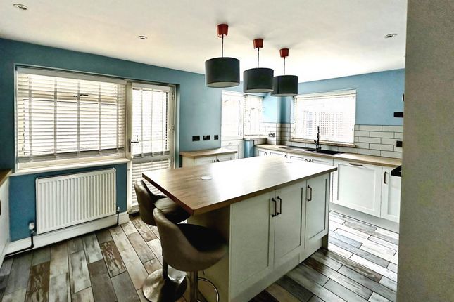 31, Steinbeck Road, Nottingham photo 4