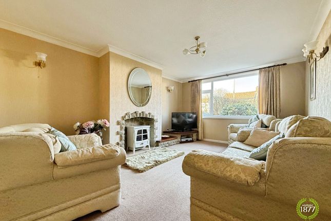 5 Cranberry Close, Darwen photo 2
