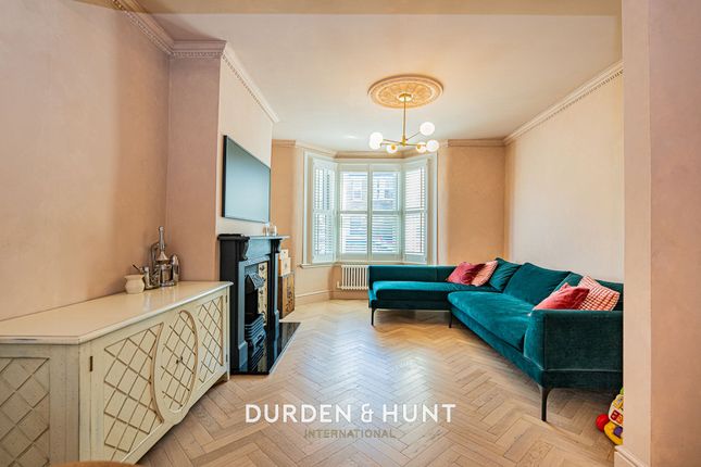 59 Morley Road, London photo 2