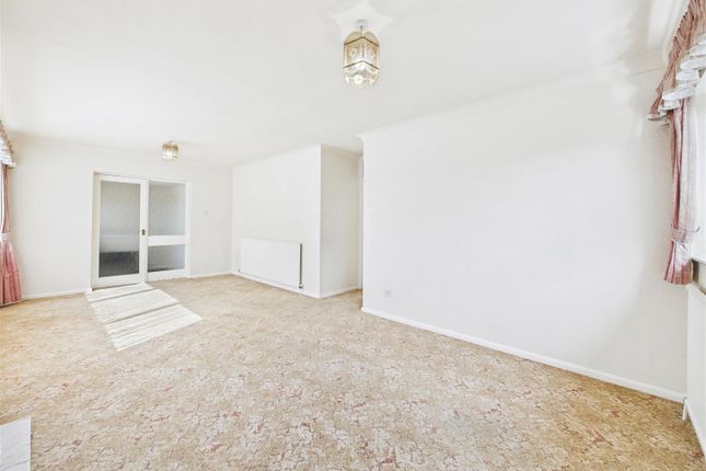 6, Solway Rise, Dronfield photo 2