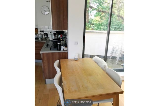 Flat, F Mildmay Grove North, London photo 5