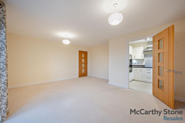 56 Harvard Place, Springfield Close, Stratford-Upon-Avon photo 4