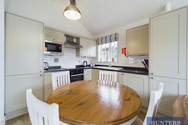 12B, Calvert Croft, Filey photo 3