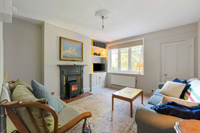 Longdene Road, Surrey photo 2