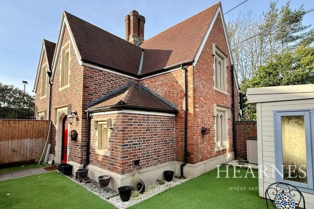 2-bed house on 1, Post Office Cottages, Ringwood Road, Ferndown, £350,000