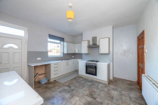 4, Lafflands Lane, Wakefield photo 4