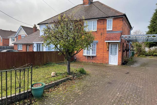 Semi-detached house to rent in Northfield Road, Thatcham