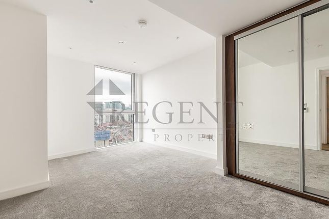 Flat 66, Gladwin Tower, London photo 3