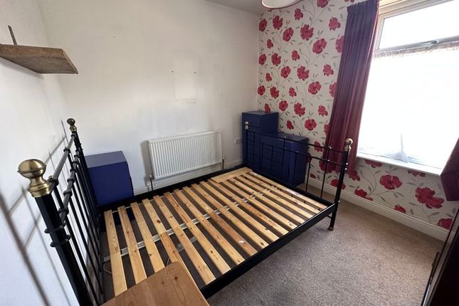 18, Scholes Road, Huddersfield photo 5