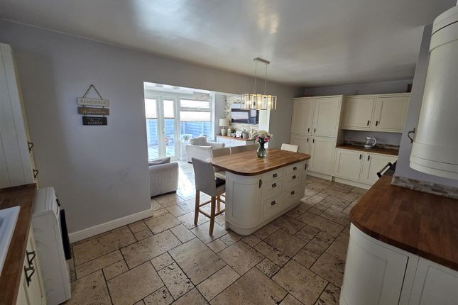 1, Caunton Close, Mansfield photo 2