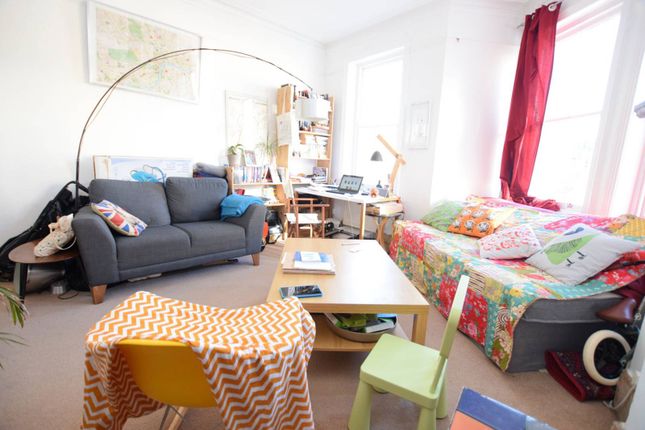 Thumbnail Flat to rent in Hackford Road, Oval, London