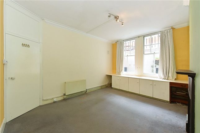 Flat 1 Napier House, 51, Riding House Street, London photo 3