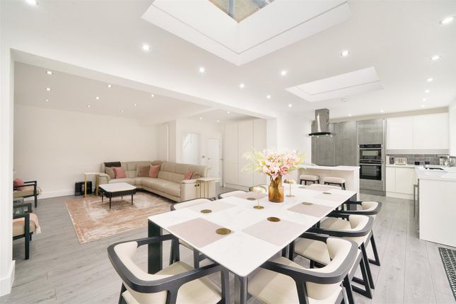 31 Edwards Avenue - Khfprjuzqwg32V0Lnwtm.Jpg