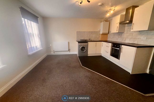 Flat   London Road, King's Lynn photo 3
