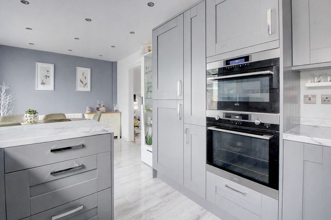 27, Elmlea Drive, Olney photo 4