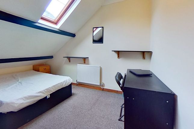 Shared accommodation to rent in Long Row, Treforest, Pontypridd