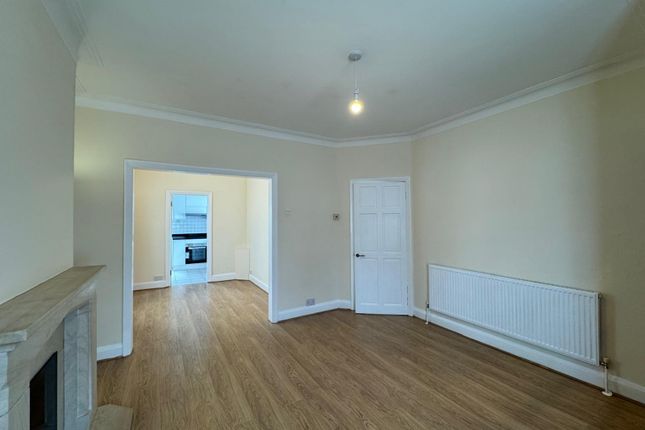 26, Kenilworth Road, Edgware photo 2