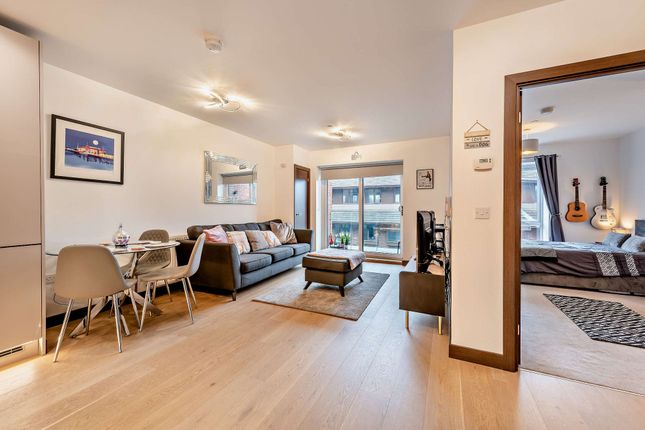 Flat for sale in Queens Road, Victoria Place