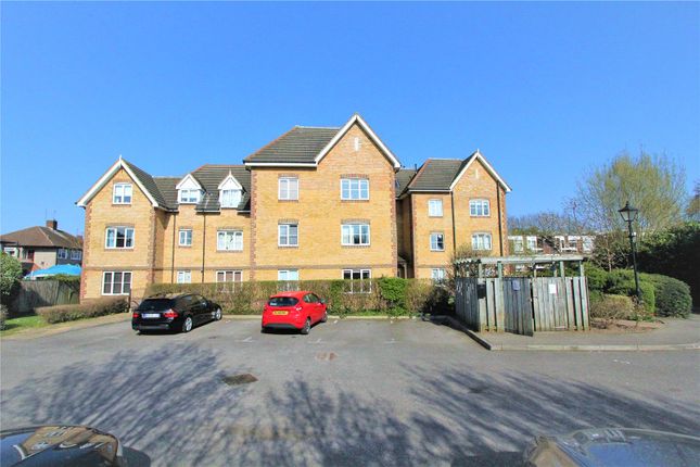 Flat to rent in Catherine Place, Harrow