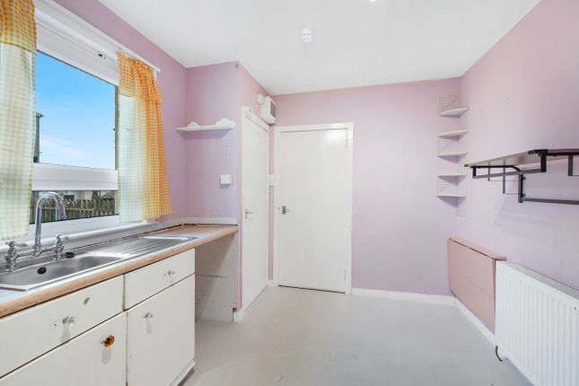 19, Whinnyhill Crescent, Inverkeithing photo 3